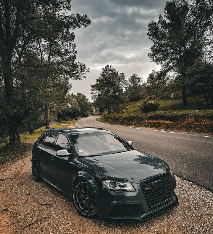 a little hatch that could... #audi #rs3